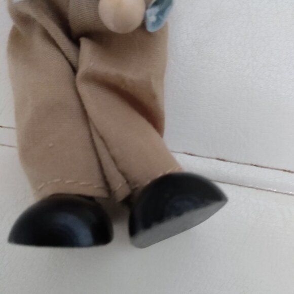 Kidcraft wooden Grandpa Dollhouse toy figure - Picture 4 of 6